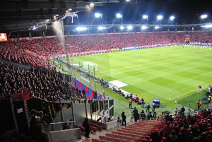 Widok na stadion podczas meczu.