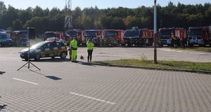 Załogi zespołów uczestniczących w akcji ratunkowej na lotnisku (na czele z Państwową Strażą Pożarną).