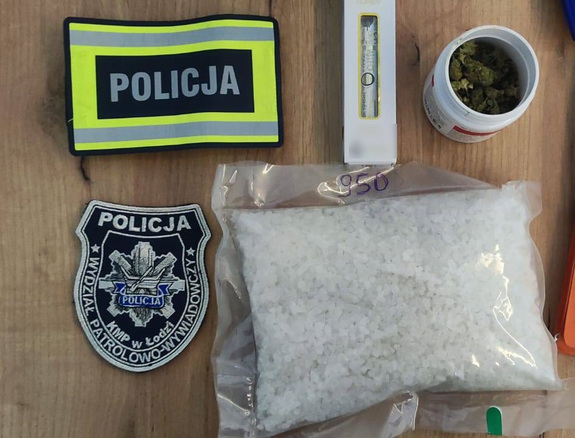 Narkotyki zabezpieczone przez policjantów.