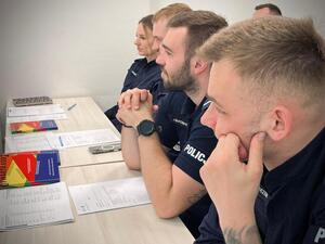 Łódzcy policjanci w trakcie zajęć na Wydziale Filologicznym UŁ,  w programie Team Up: Dialog - Komunikacja - Bezpieczeństwo Publiczne.