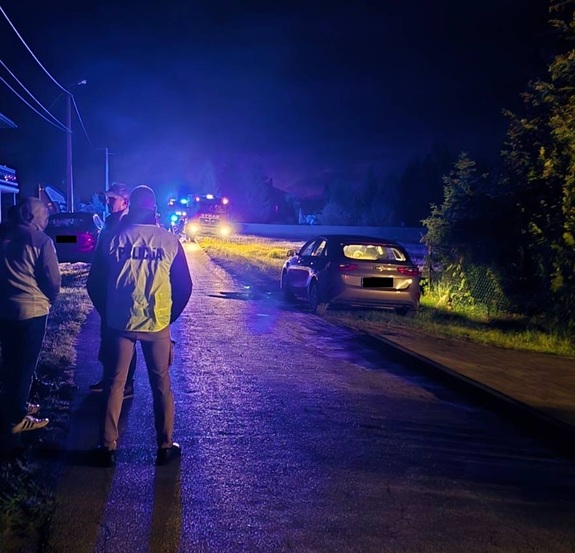 policja i straż pożarna na miejscu zdarzenia.