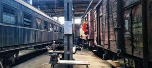 Uczestnicy podczas szkolenia w terenie.