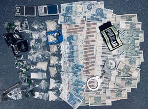 Zabezpieczone pieniądze i środki odurzające