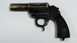 Pistolet sygnałowy.
