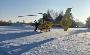 Śmigłowiec na śniegu.