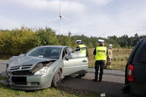 Policjanci na zdarzeniu drogowym