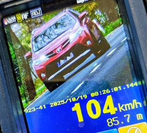 Pędziły ponad 100 km/h w obszarze zabudowanym.