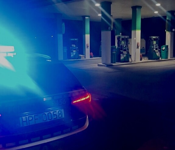 Uciekał BMW przed policjantami.