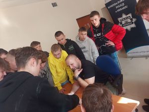 Wizyta uczniów Zespołu Szkół na r 1 w Wieluniu w Ośrodku Szkolenia Policji w Łodzi z/s Sieradzu.