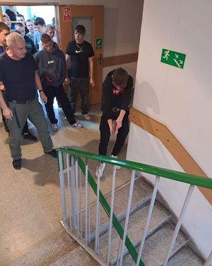 Wizyta uczniów Zespołu Szkół na r 1 w Wieluniu w Ośrodku Szkolenia Policji w Łodzi z/s Sieradzu.