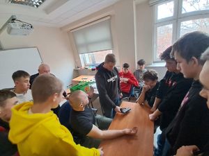 Wizyta uczniów Zespołu Szkół na r 1 w Wieluniu w Ośrodku Szkolenia Policji w Łodzi z/s Sieradzu.