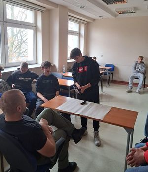 Wizyta uczniów Zespołu Szkół na r 1 w Wieluniu w Ośrodku Szkolenia Policji w Łodzi z/s Sieradzu.