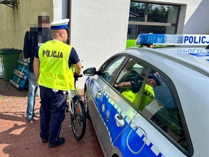 Policjanci zatrzymali nietrzeźwego rowerzystę.