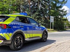 Policjanci zabezpieczali uroczystość przyjęcia samolotów F-35