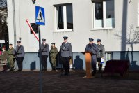uroczyste odsłonięcie tablicy pamiątkowej w Łowiczu