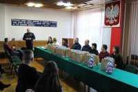 zdjęcie przedstawiające Komisję konkursową w konkursie "Wyloguj się do życia" na czele z Komendantem Powiatowym Policji w Wieluniu insp. Grzegorzem Liburą