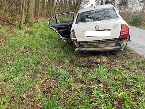 uszkodzona skoda.