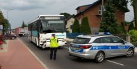 policjanci na miejscu wypadku w Łuszczanowicach