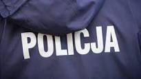 napis policja na kurtce policyjnej