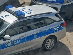 radiowóz policyjny.