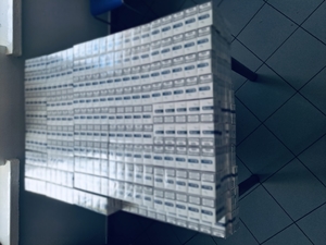 Na zdjęciu papierosy bez polskich znaków akcyzy.