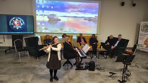 występy artystyczne uczniów szkoły muzycznej.