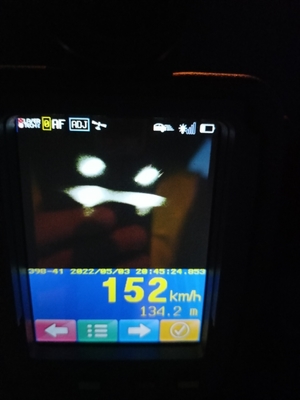 zdjęcie przedstawiające przekroczenie prędkości z pomiaru miernikiem prędkości