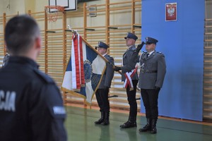 Poczet sztandarowy Komendy Wojewódzkiej Policji w Łodzi